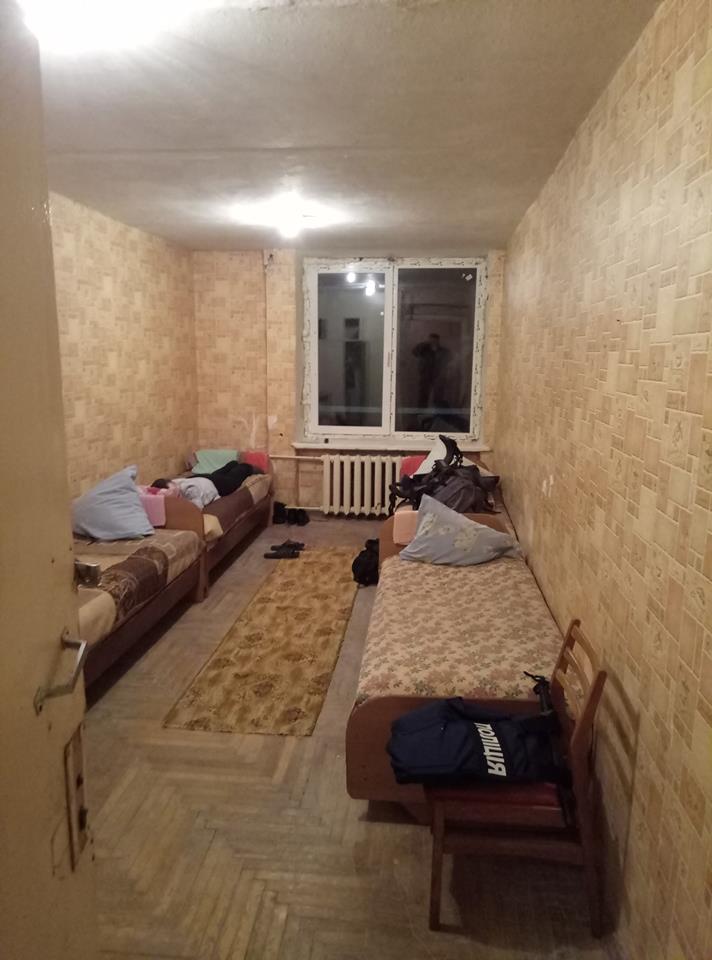 "Мотивують на результат": в мережі показали жахливі умови життя патрульних на Волині